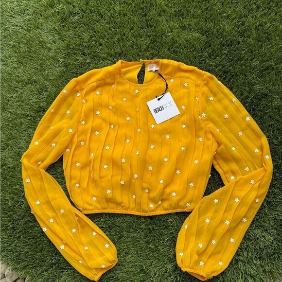 NWT Beach Riot Sequin Flower Maddy Top - Small - Picture 2 of 4